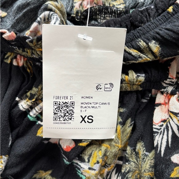 Forever 21 black floral Ruffled Crop Camisole - Picture 3 of 5